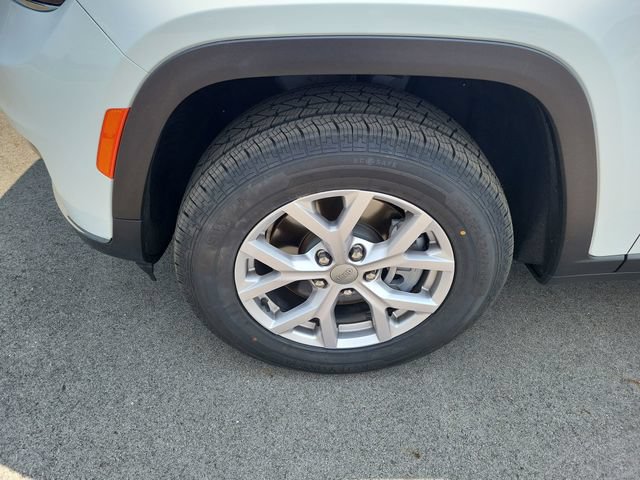 Used 2021 Jeep Grand Cherokee L Limited AWD/4WD image 9