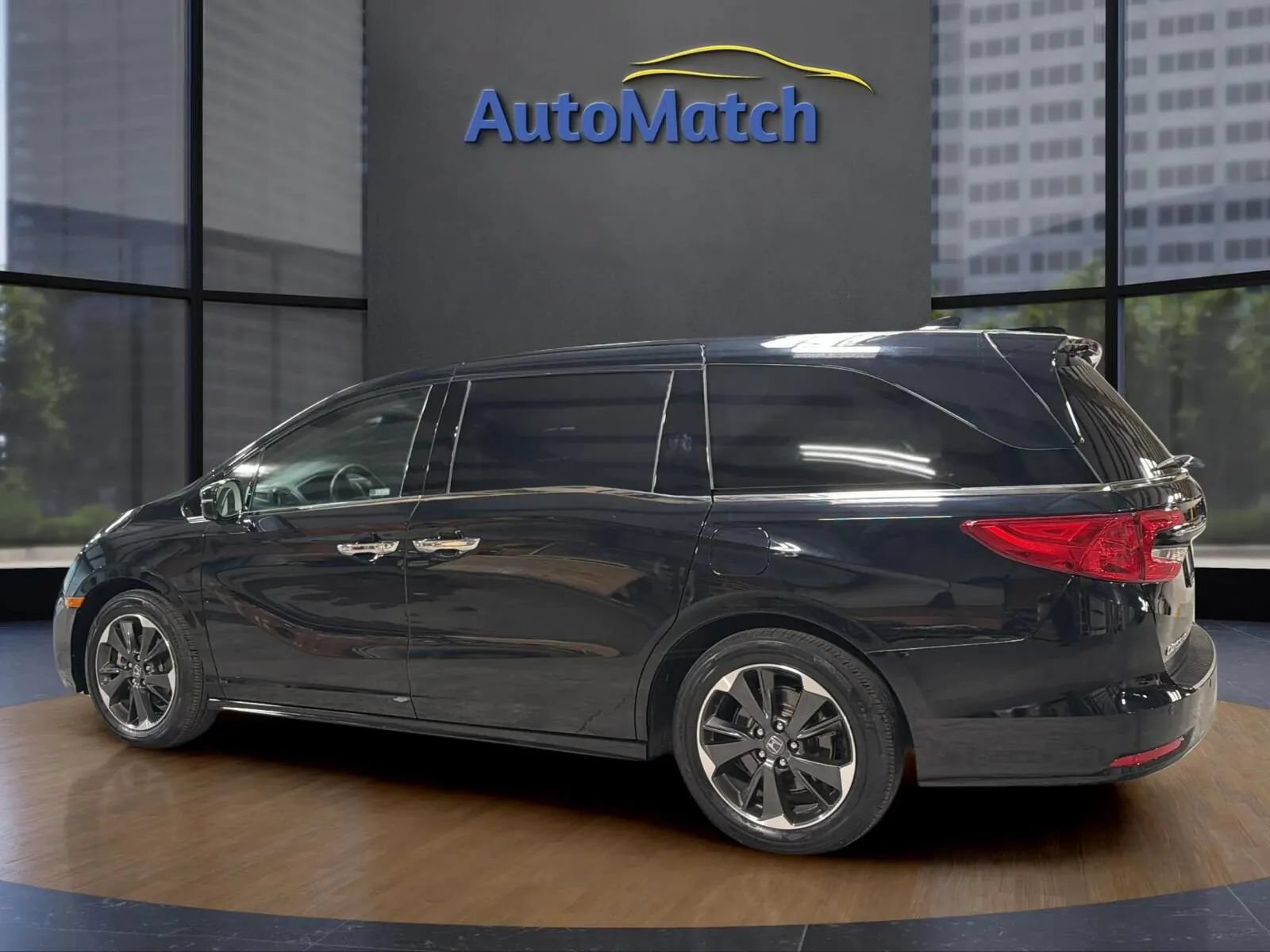 Used 2024 Honda Odyssey Elite image 7