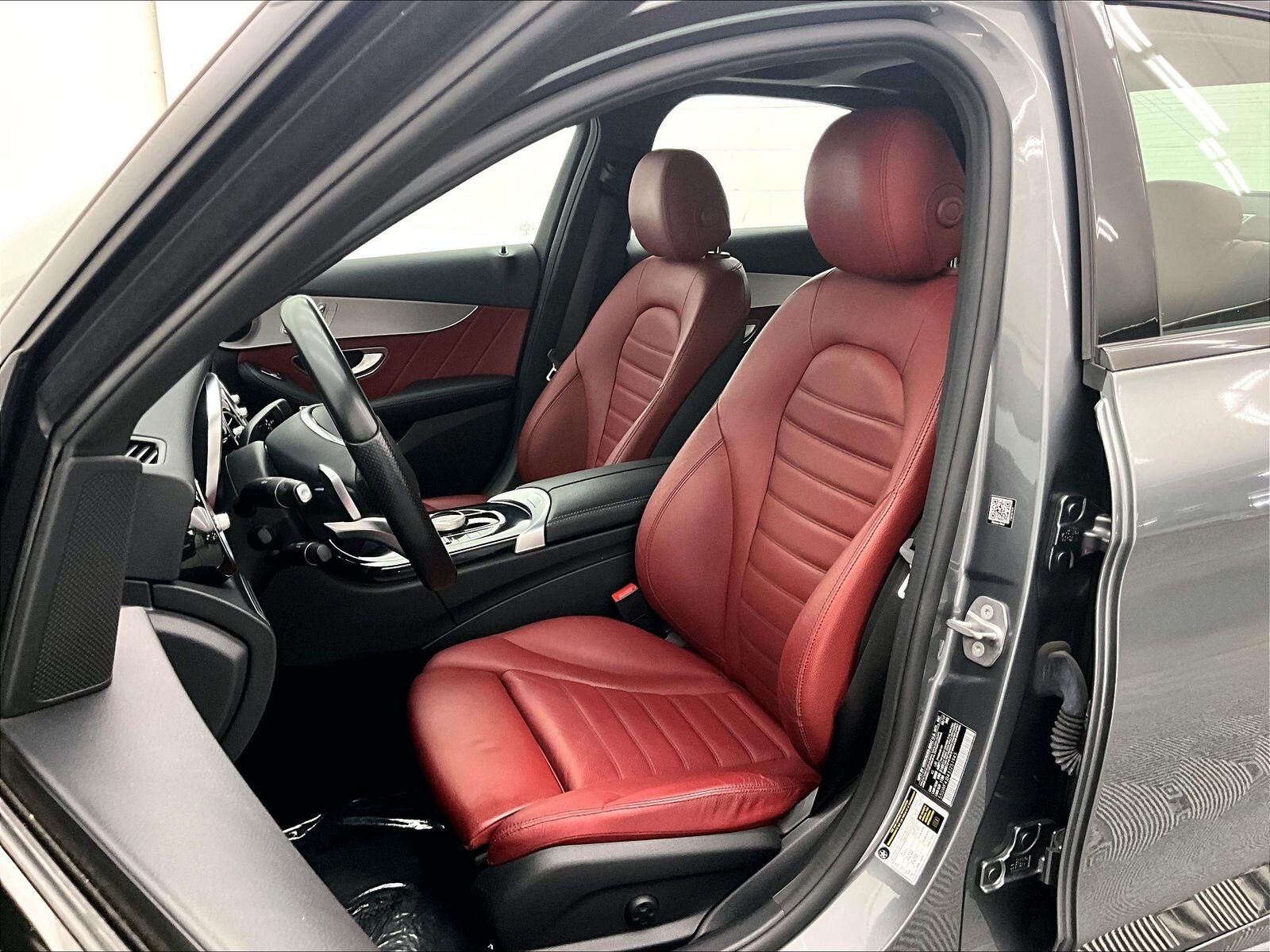 Used 2018 Mercedes-Benz C 300 Sedan image 16