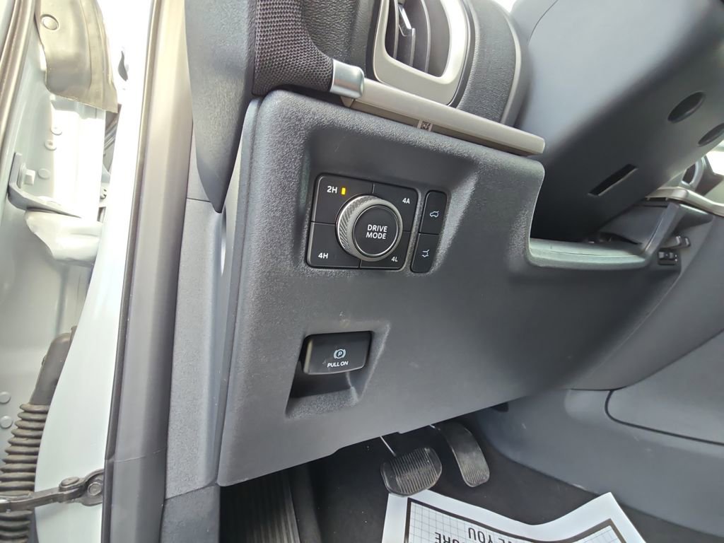 Used 2025 Ford Expedition Max Active image 23