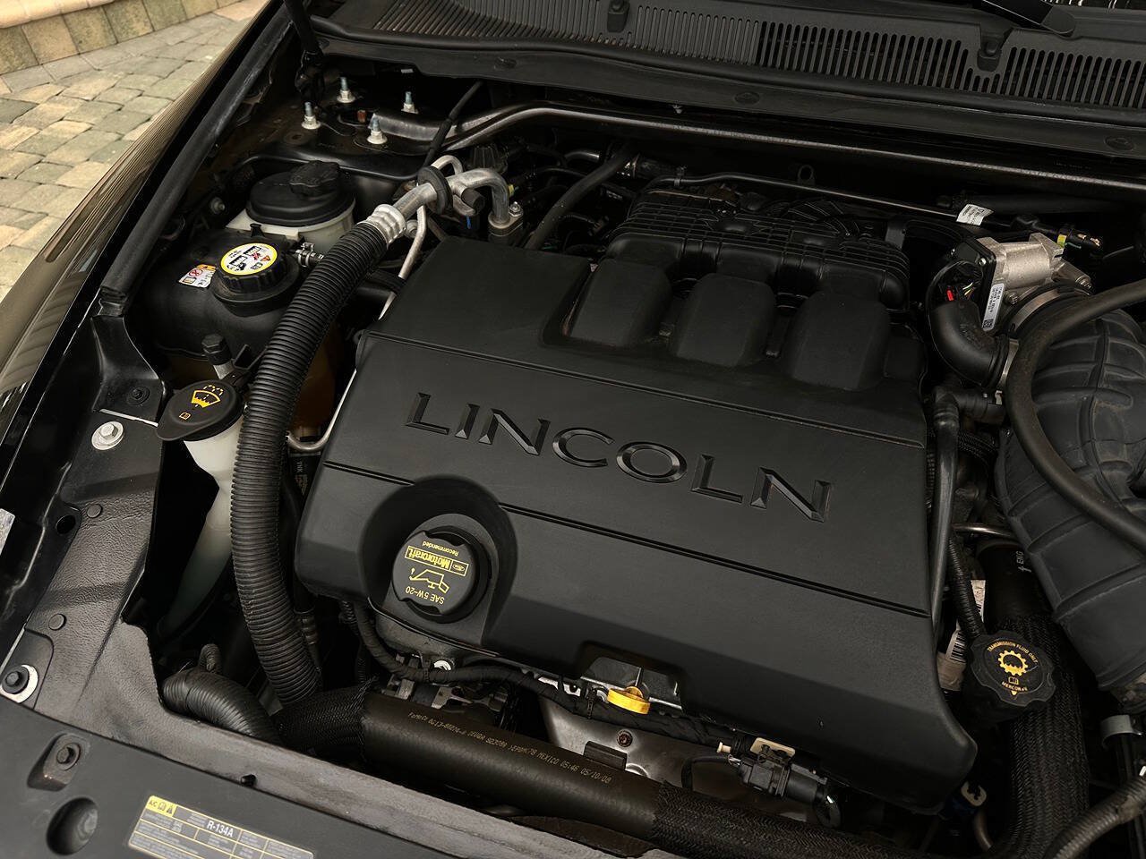 Used 2009 Lincoln MKS FWD image 50
