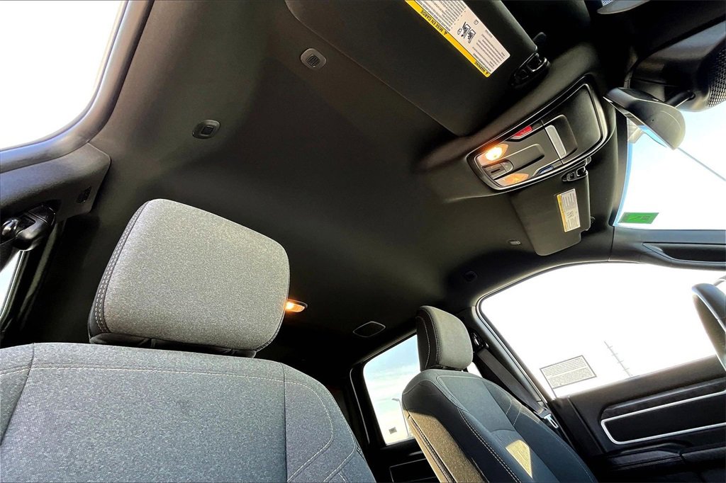 Used 2024 RAM 2500 Big Horn w/ Safety Group image 23