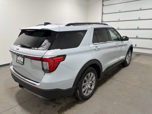 New 2026 Ford Explorer Active w/ Active Comfort Package image 4
