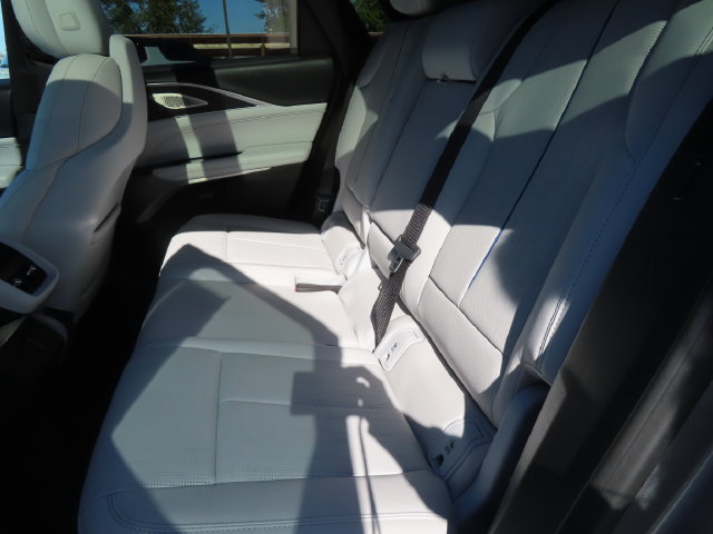Used 2025 Cadillac Lyriq Luxury RWD image 37