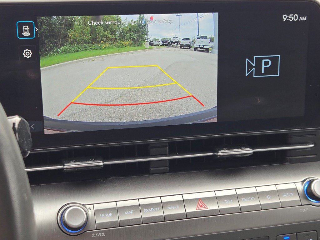 Used 2025 Hyundai Kona SEL AWD/4WD image 31