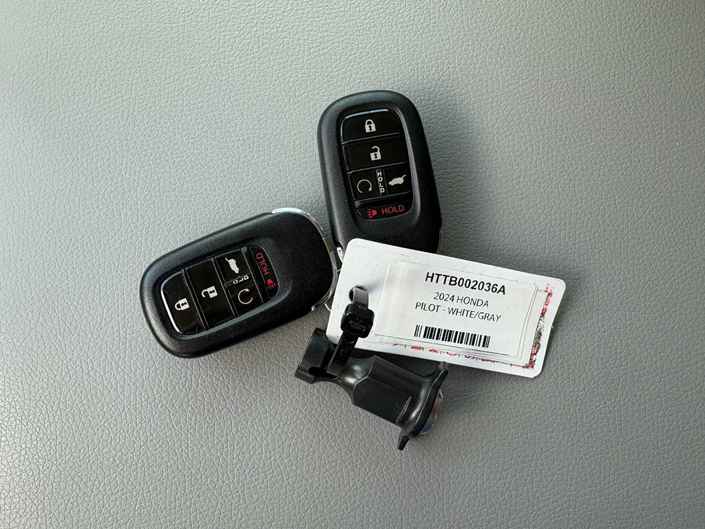 Certified 2024 Honda Pilot Touring image 36
