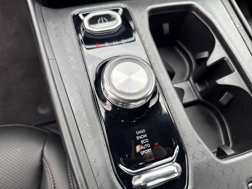 Used 2024 Jeep Wagoneer Launch Edition image 32