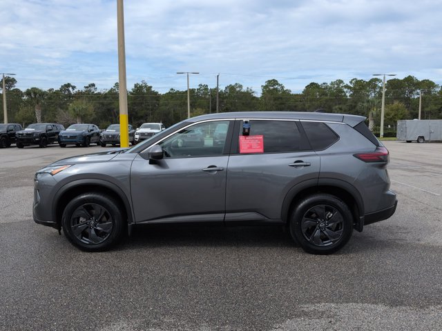 Certified 2026 Nissan Rogue SV FWD image 7