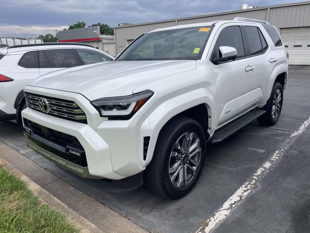 Used 2025 Toyota 4Runner Limited AWD/4WD image 7