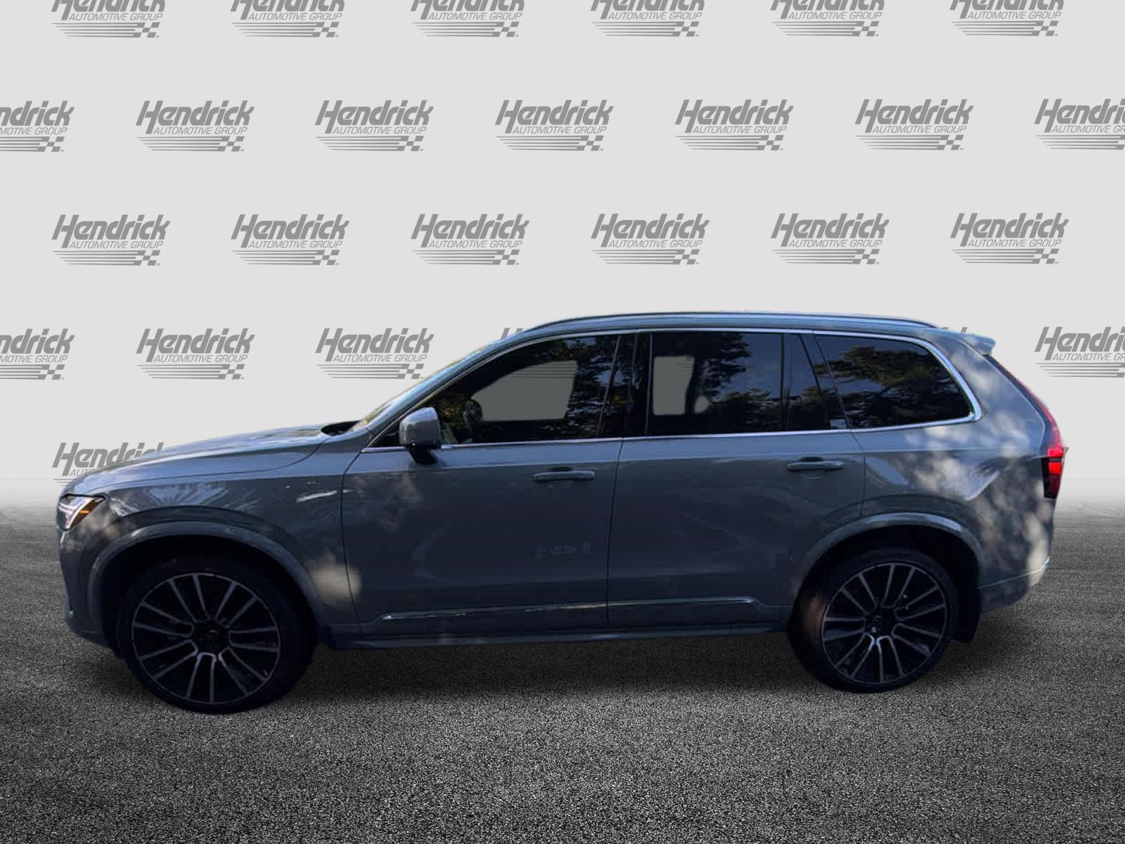 Used 2025 Volvo XC90 B6 Plus AWD/4WD image 9