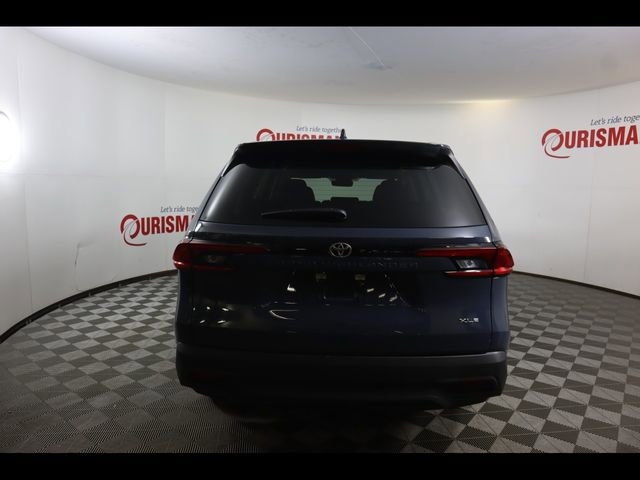 Used 2025 Toyota Grand Highlander XLE image 8