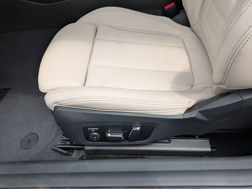 New 2025 BMW 230i xDrive Coupe w/ Premium Package image 15