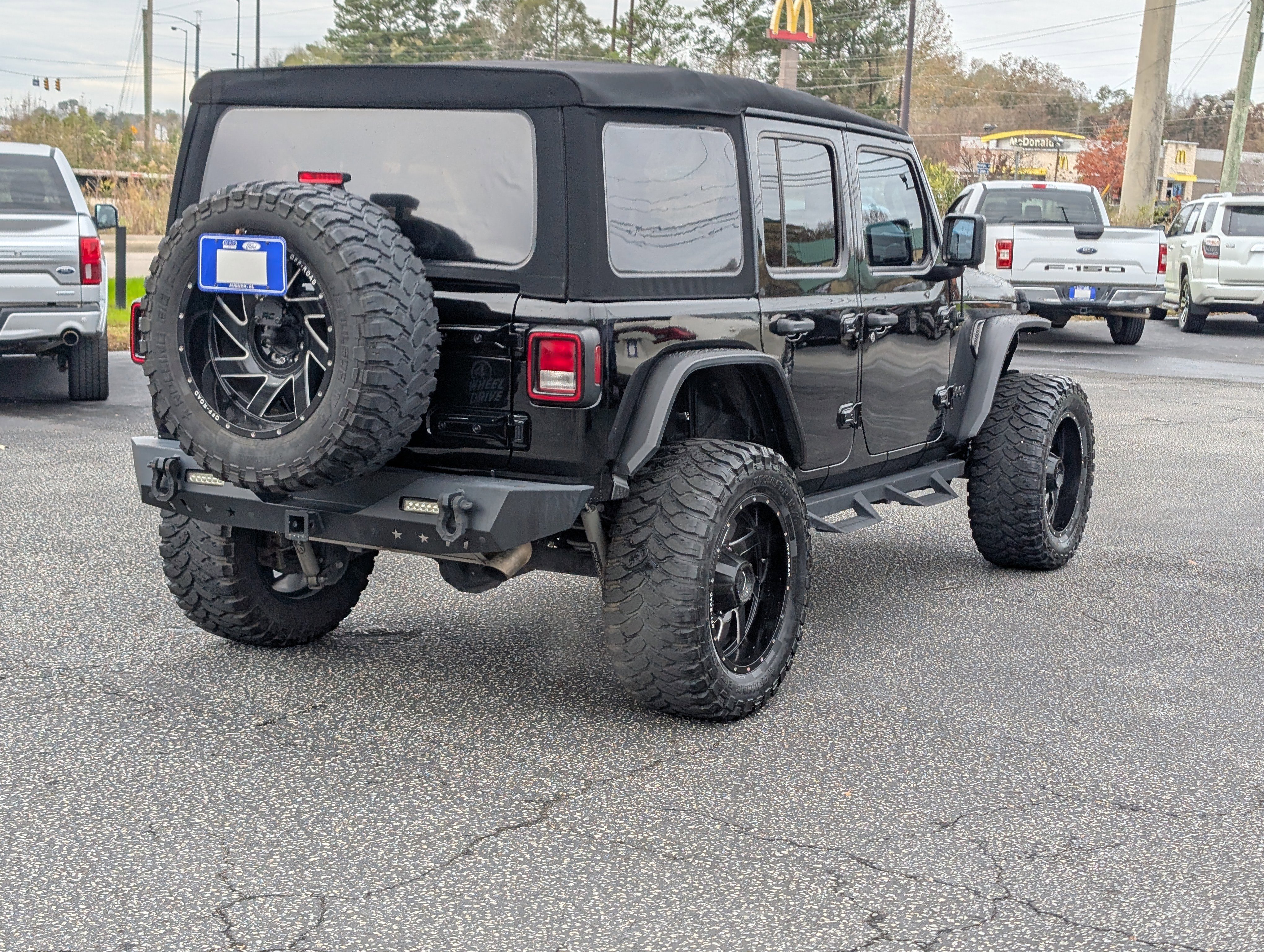 Used 2021 Jeep Wrangler Unlimited Sport image 9