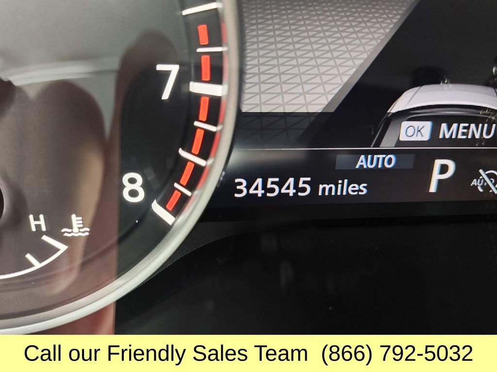 Used 2025 Nissan Pathfinder SV AWD/4WD image 17