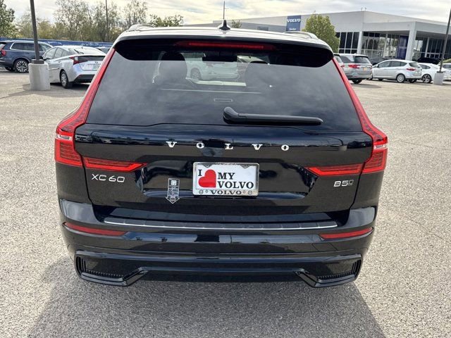 New 2025 Volvo XC60 B5 Plus w/ Climate Package PRO image 6