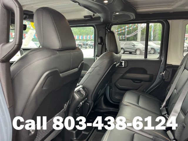 Used 2026 Jeep Wrangler Unlimited Sahara AWD/4WD image 11