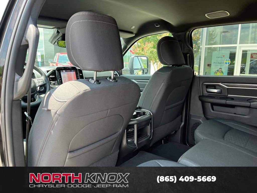 New 2026 RAM 3500 Big Horn AWD/4WD image 15