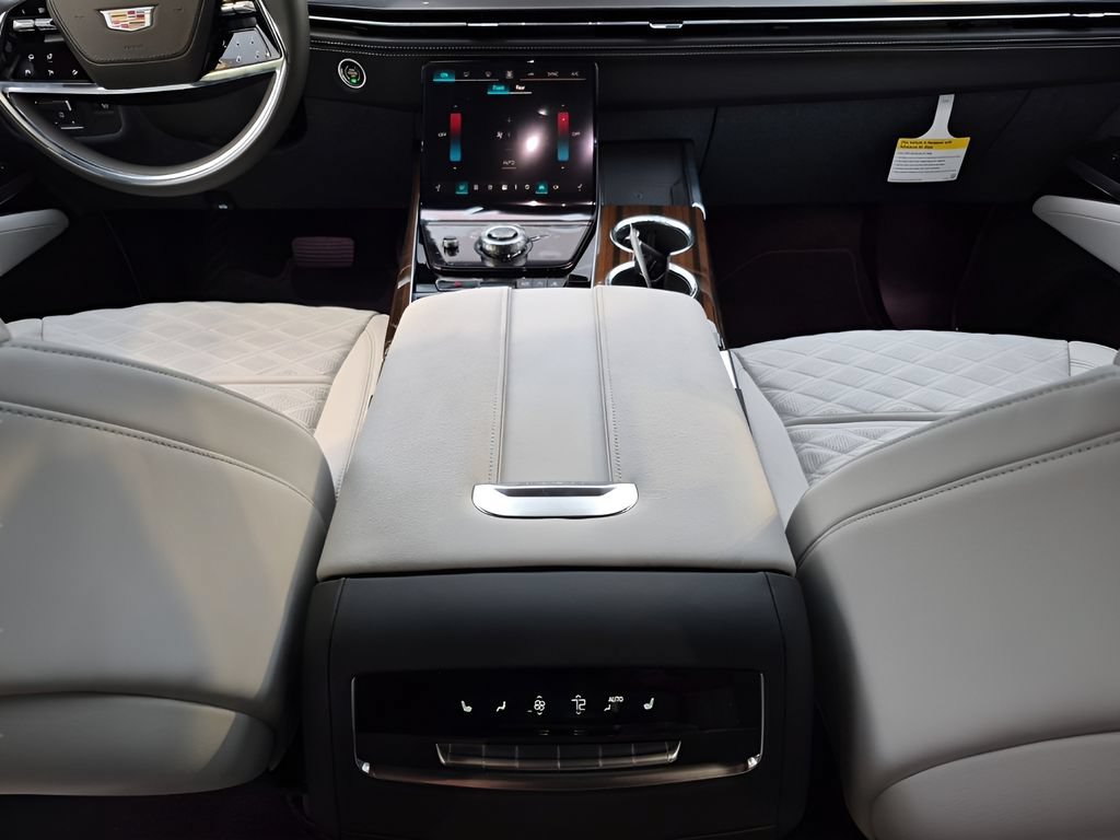 New 2026 Cadillac Escalade ESV Platinum Sport w/ LPO, ONYX Package AWD/4WD image 23