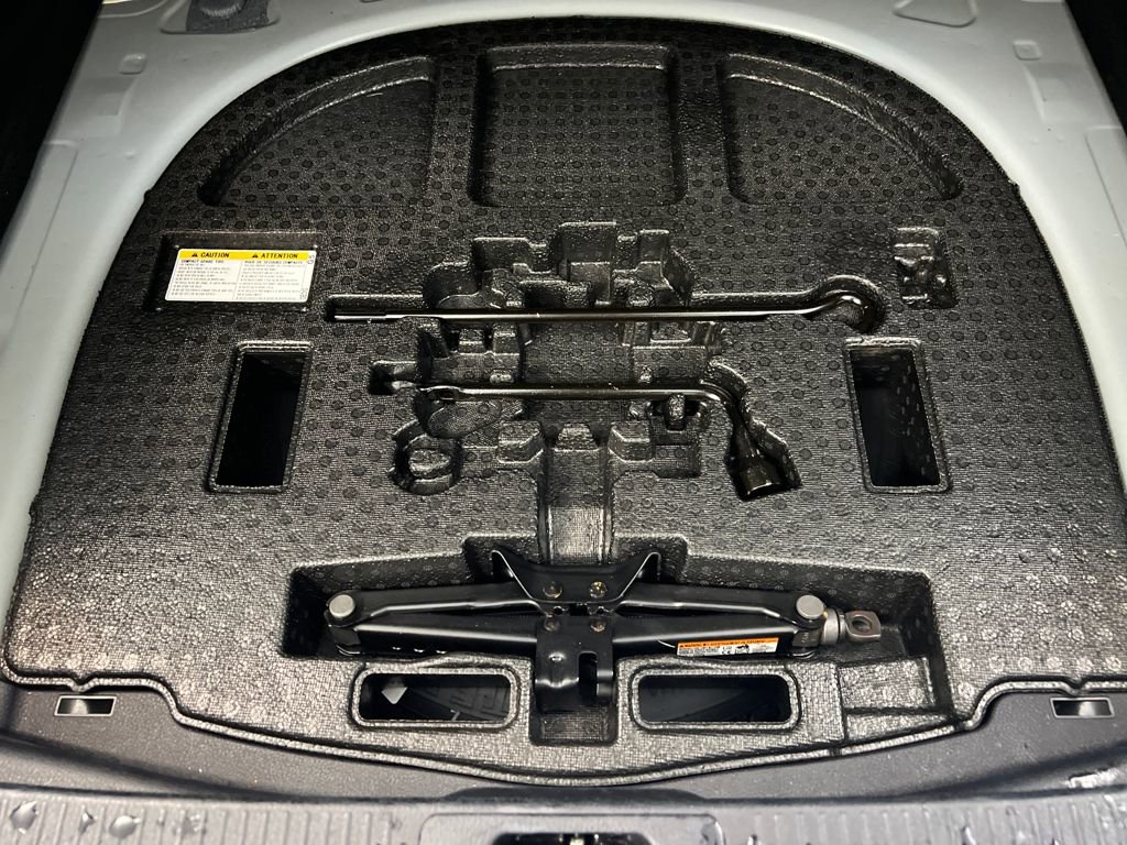 Used 2024 Toyota Camry XSE image 31