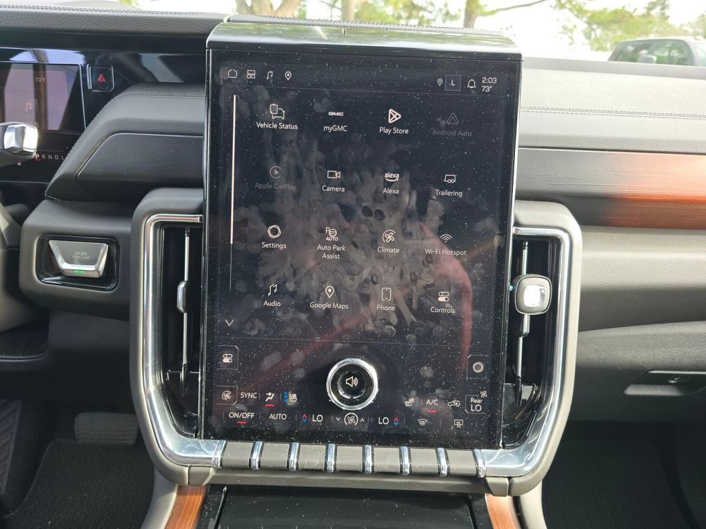 Used 2025 GMC Yukon XL Denali image 18