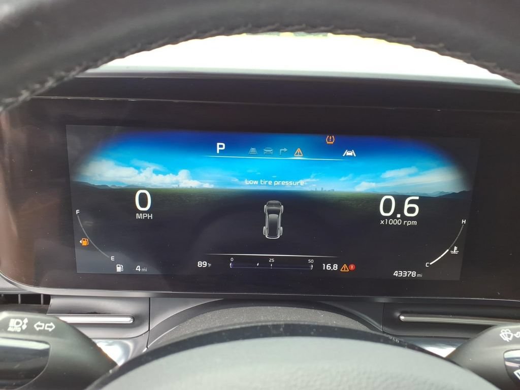 Used 2022 Kia Carnival SX Prestige FWD image 40