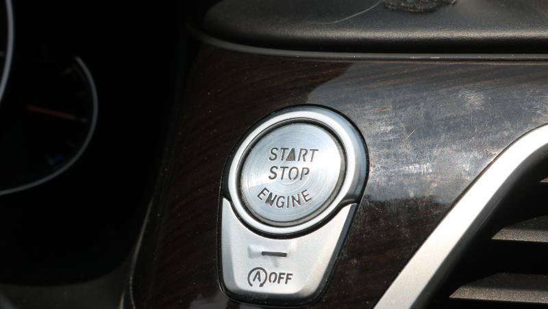 Used 2016 BMW 740i RWD image 13