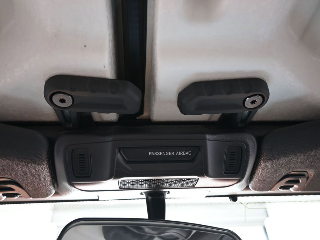 Used 2025 Jeep Wrangler Sport image 27