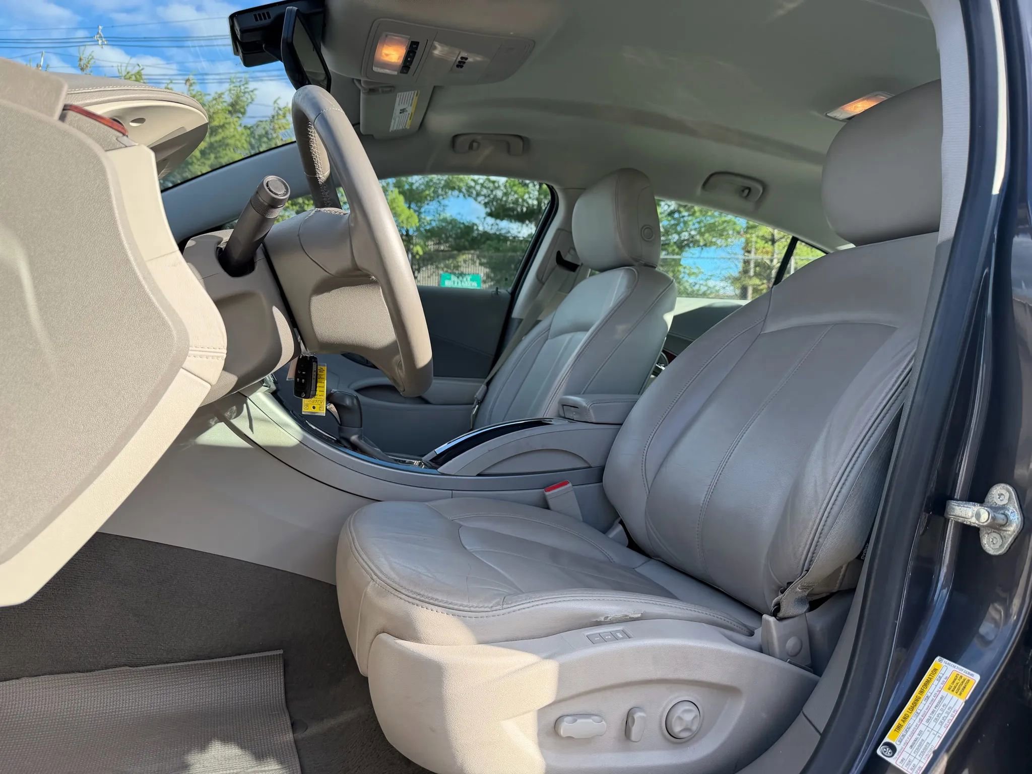 Used 2013 Buick LaCrosse Leather image 11