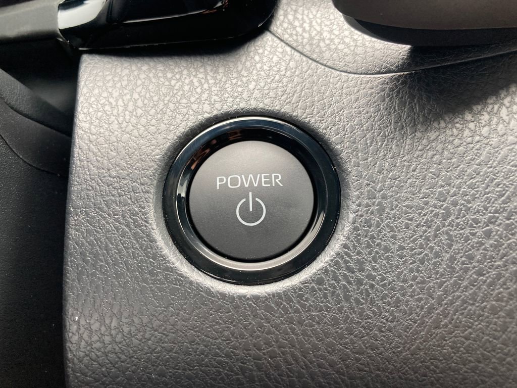 New 2026 Toyota Camry SE FWD image 19