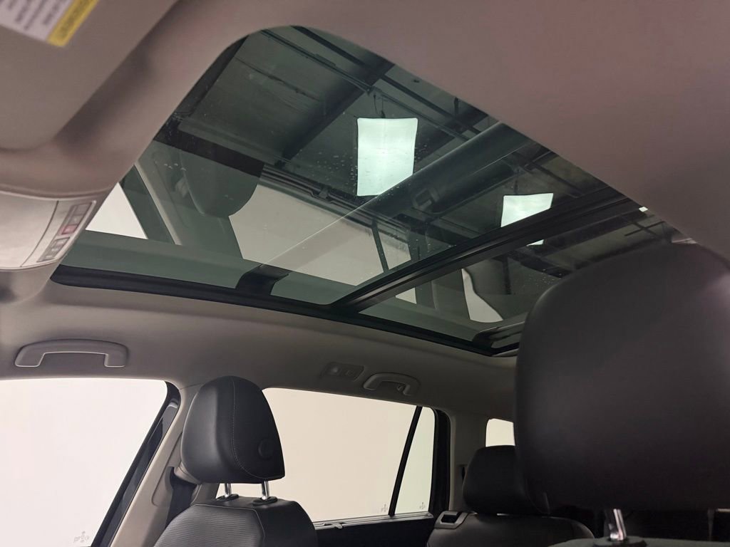 Used 2019 Volkswagen Atlas SEL Premium image 27