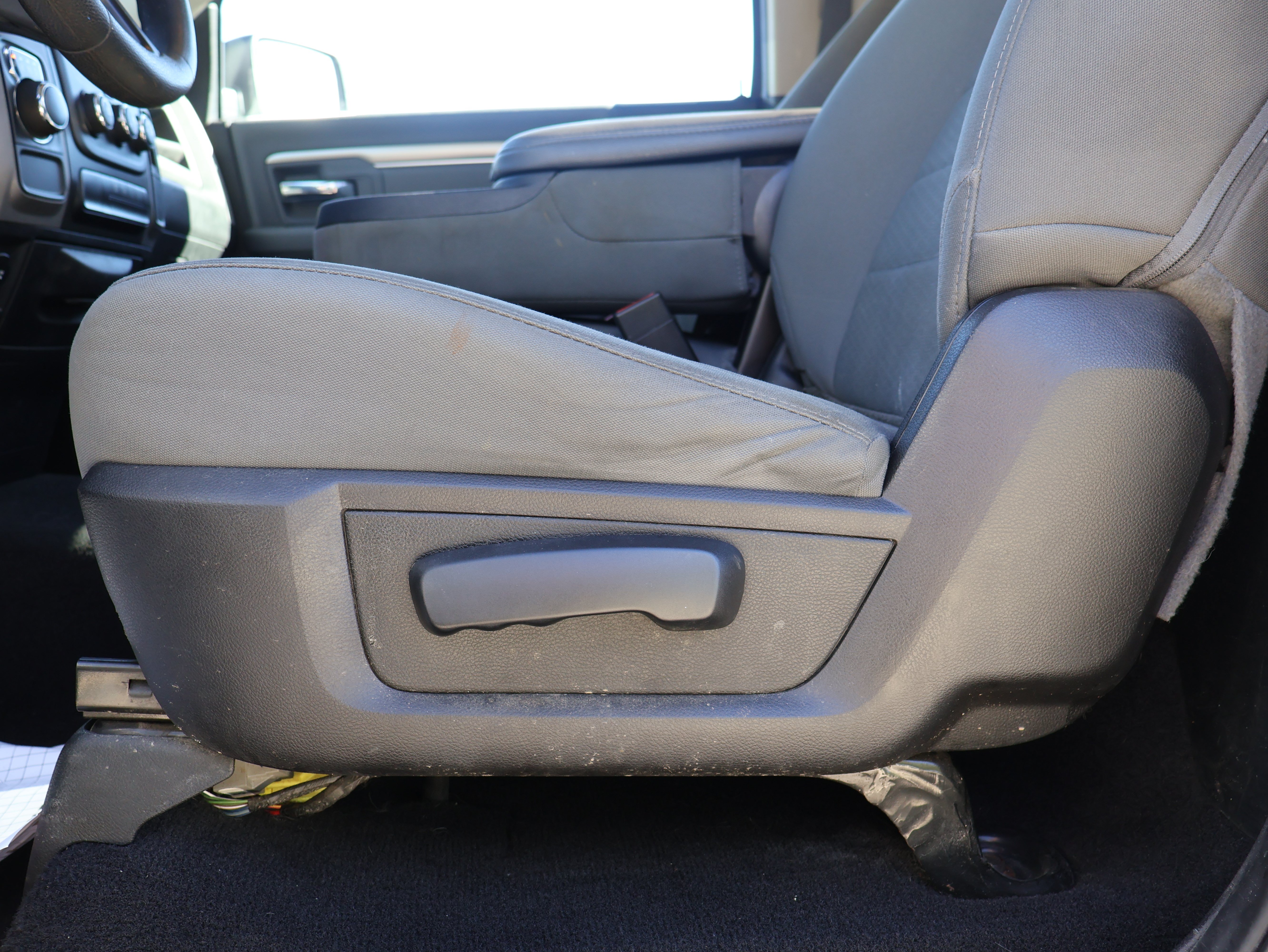 Used 2018 RAM 1500 Tradesman w/ Power & Remote Entry Group RWD image 16