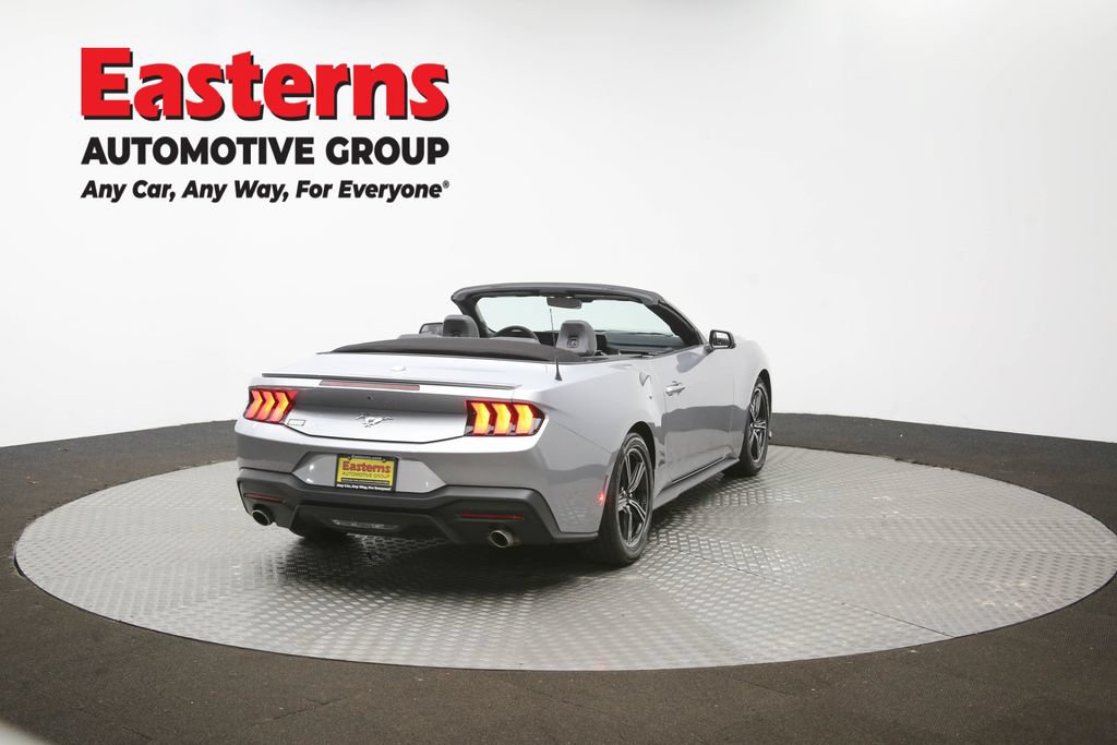 Used 2025 Ford Mustang Premium RWD image 36