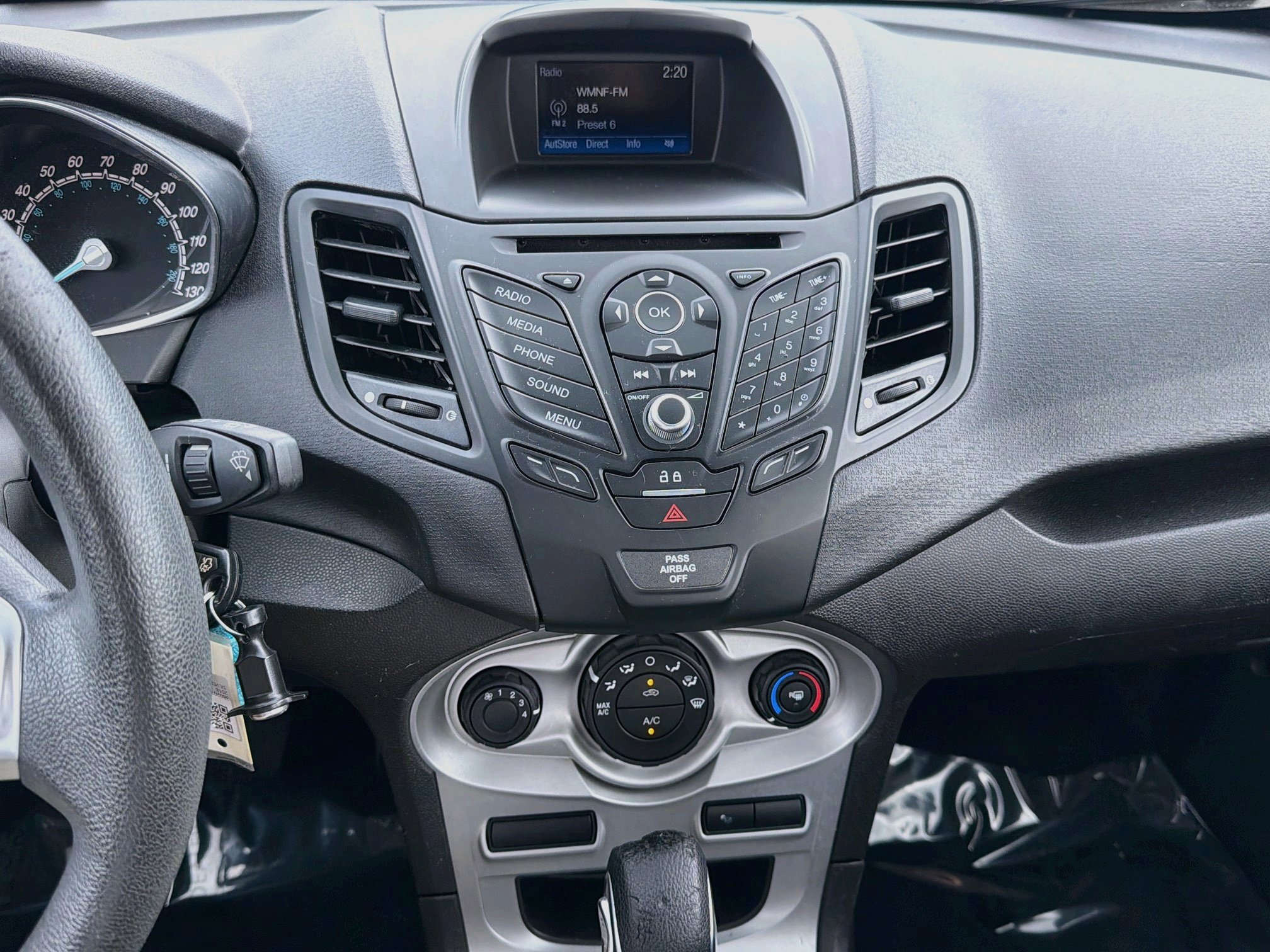 Used 2018 Ford Fiesta SE FWD image 25