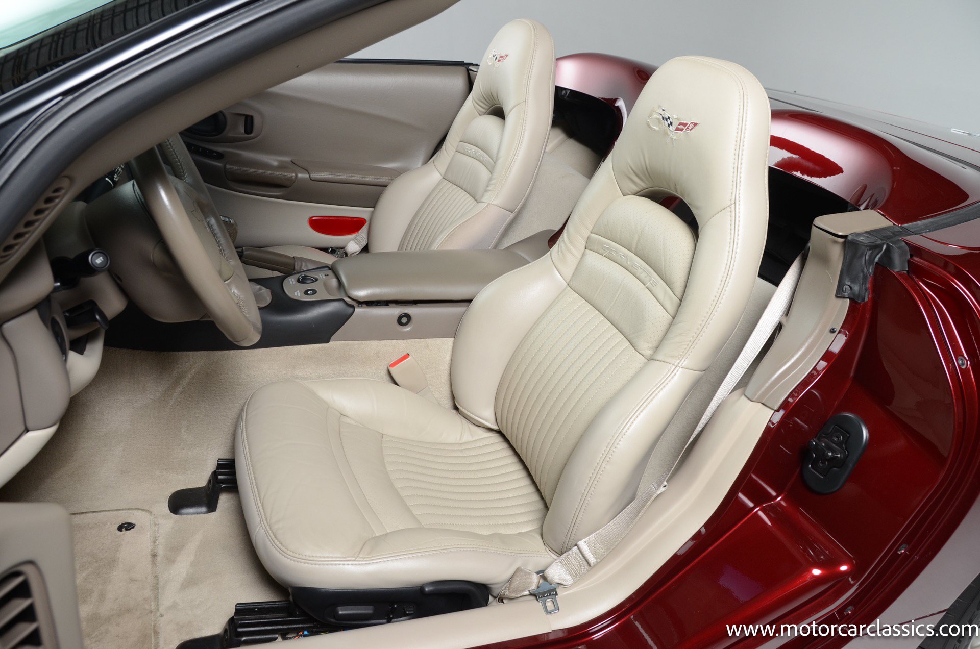 Used 2003 Chevrolet Corvette Coupe w/ Preferred Equipment Group1 RWD image 29