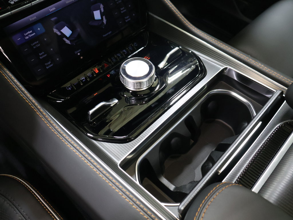 New 2026 Jeep Grand Wagoneer Summit AWD/4WD image 26