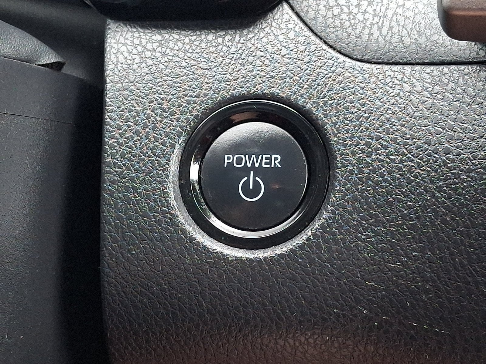 Certified 2025 Toyota Camry LE FWD image 22