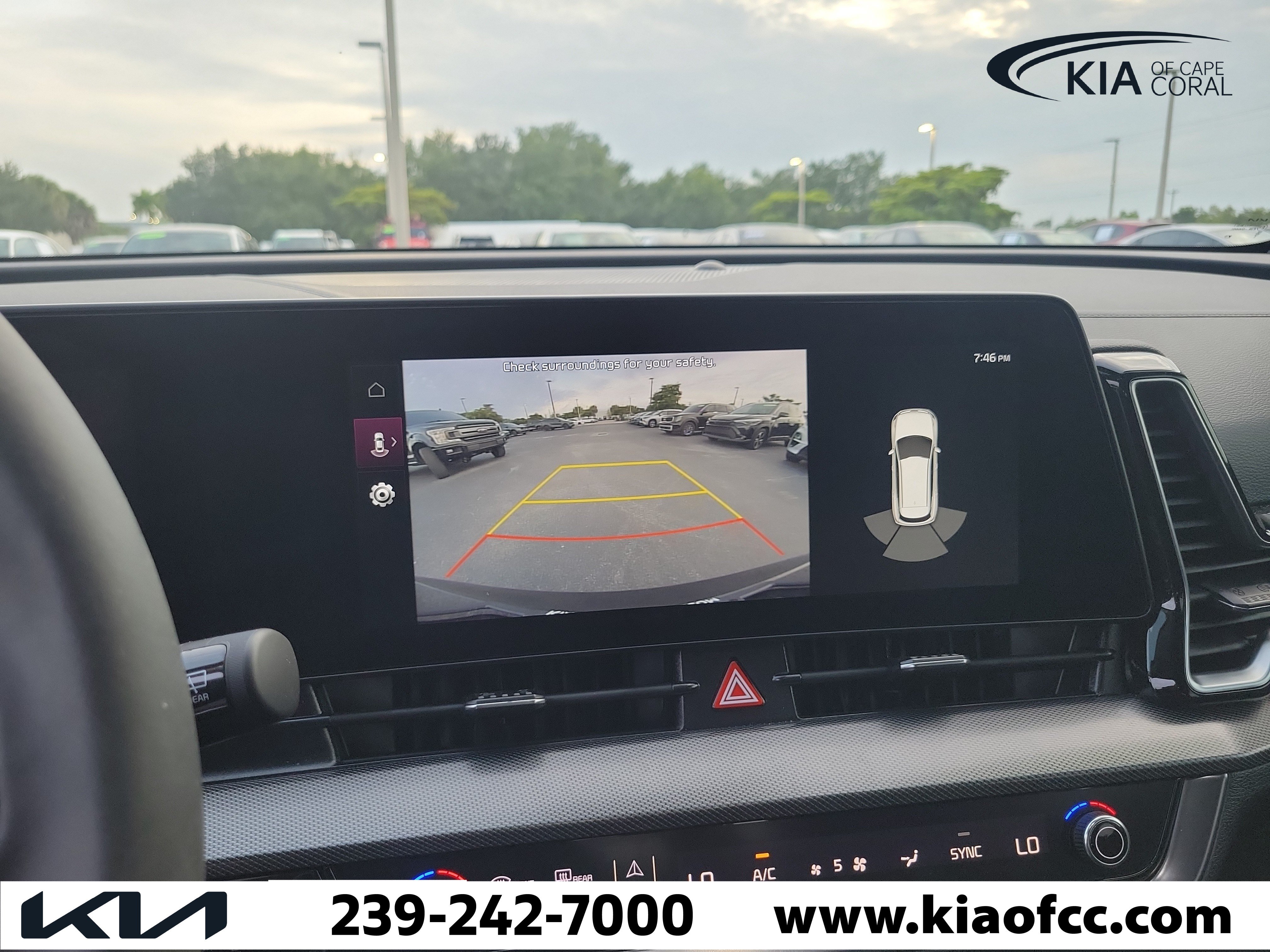 Used 2025 Kia Sportage SX FWD image 28