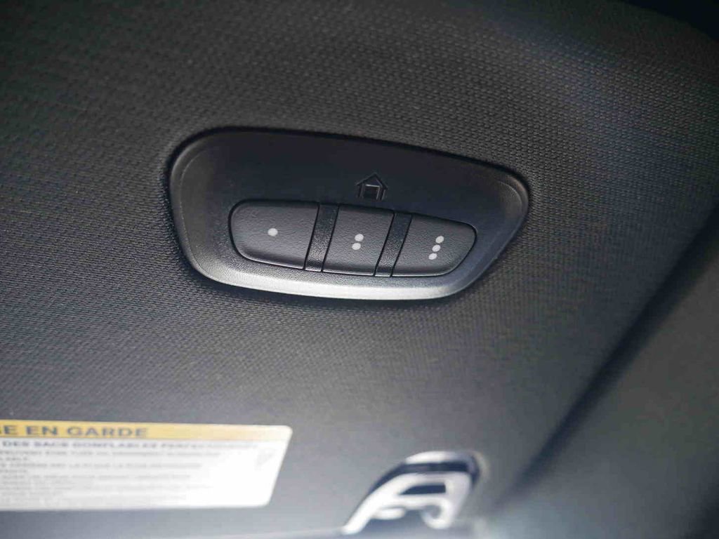 Used 2022 RAM 1500 Limited w/ Body-Colour Bumper Group image 47