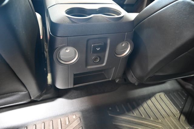 Used 2016 Ford F350 Lariat w/ Lariat Interior Package image 31