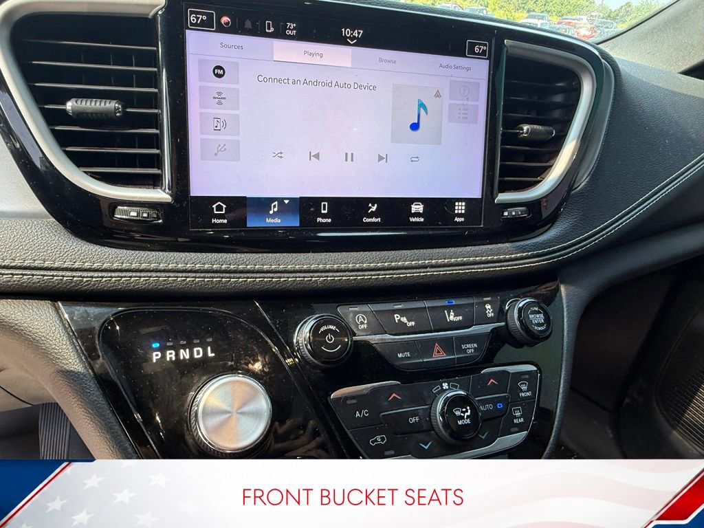 Used 2021 Chrysler Pacifica Touring w/ S Appearance Package FWD image 13
