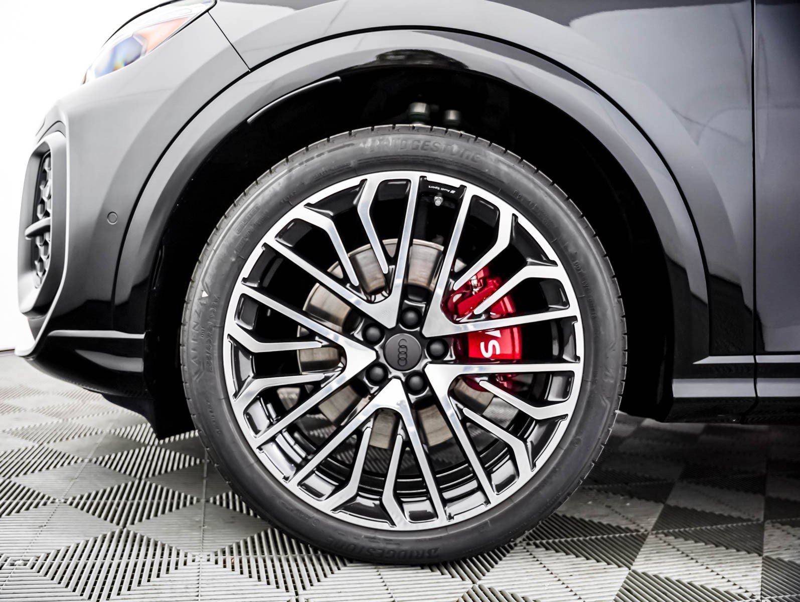 New 2026 Audi SQ5 Premium Plus AWD/4WD image 4