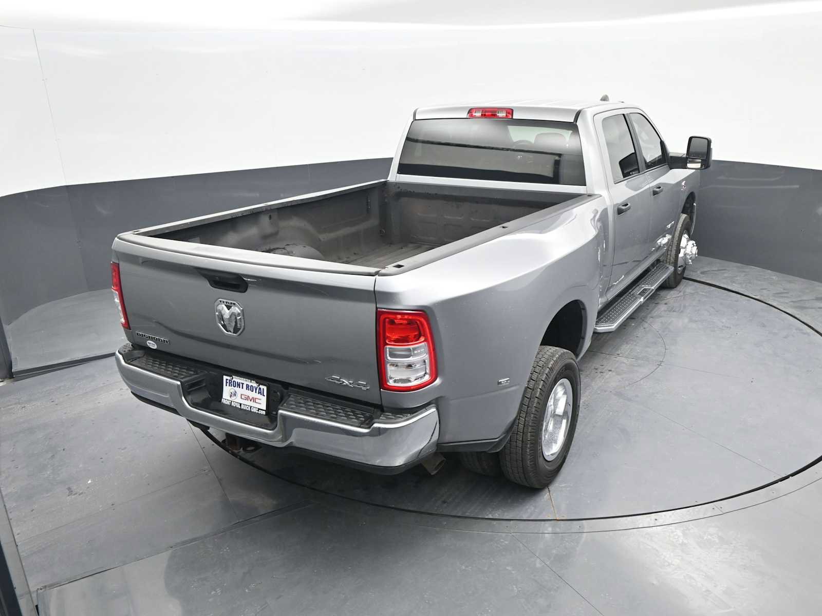 Used 2024 RAM 3500 Big Horn image 31