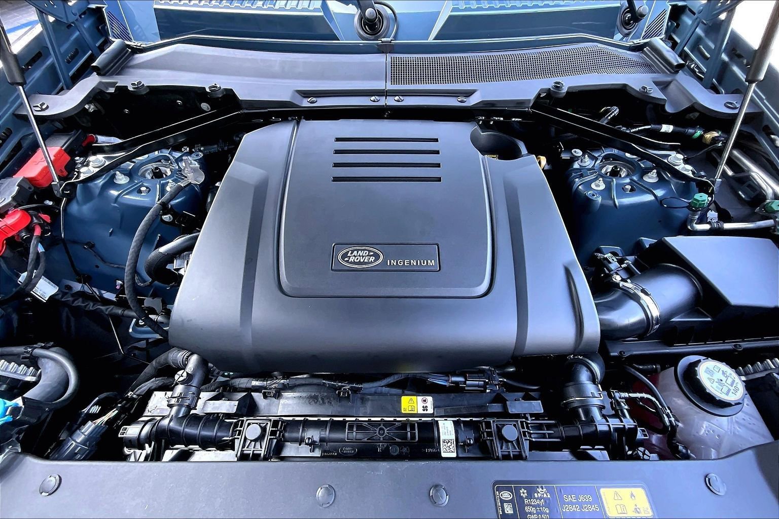 Certified 2025 Land Rover Defender 110 S AWD/4WD image 10