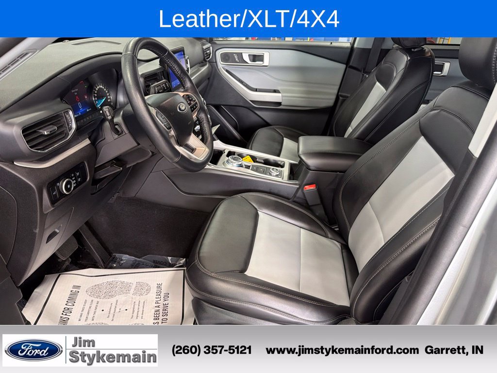 Used 2023 Ford Explorer XLT w/ XLT Sport Appearance Package AWD/4WD image 19