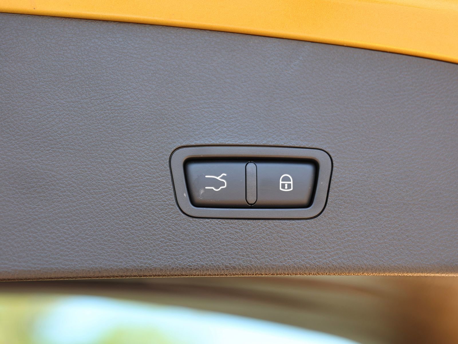 Used 2024 Dodge Hornet R/T Plus AWD/4WD image 15