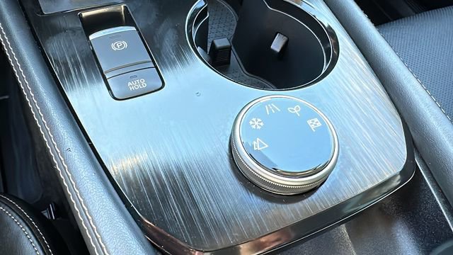 Used 2023 Nissan Rogue Platinum image 20