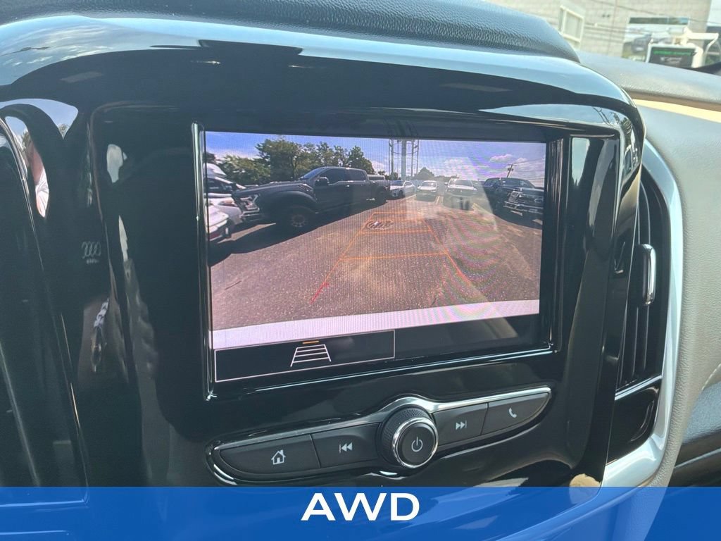 Used 2022 Chevrolet Traverse LS AWD/4WD image 2