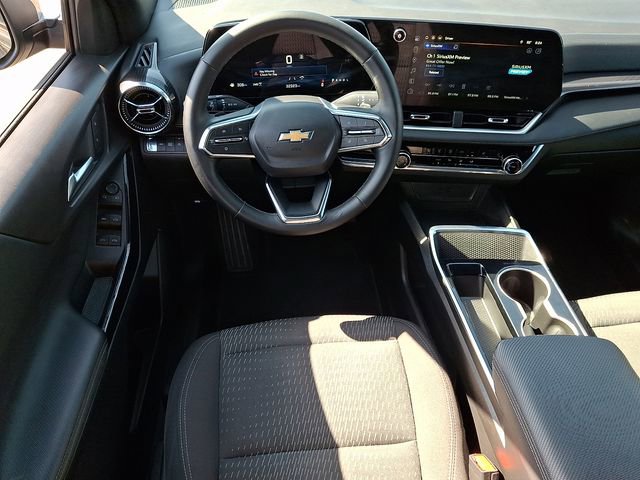 Used 2025 Chevrolet Equinox LT AWD/4WD image 11