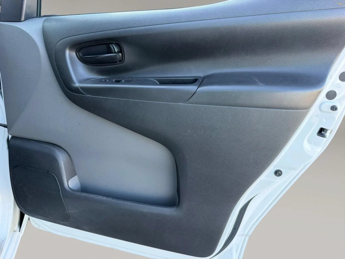 Used 2020 Nissan NV200 SV w/ Back Door Glass Package FWD image 14