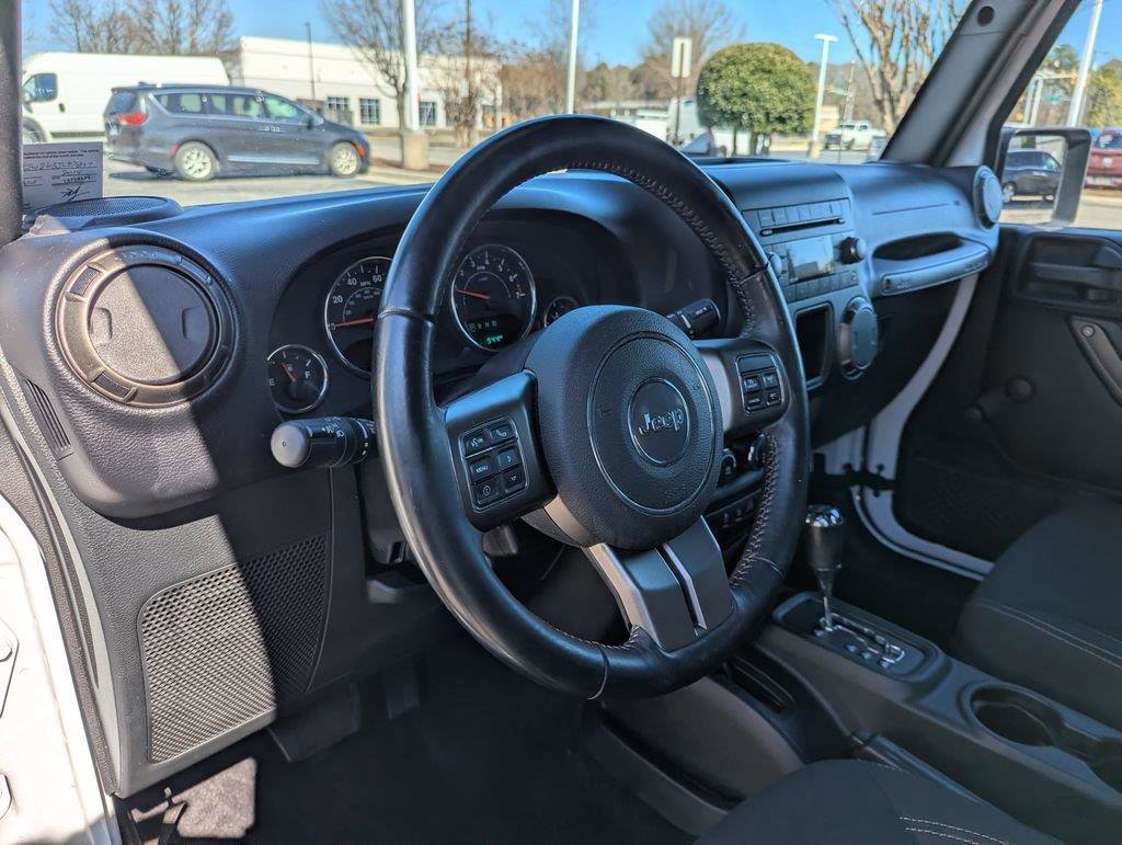 Used 2018 Jeep Wrangler Unlimited Sport image 12